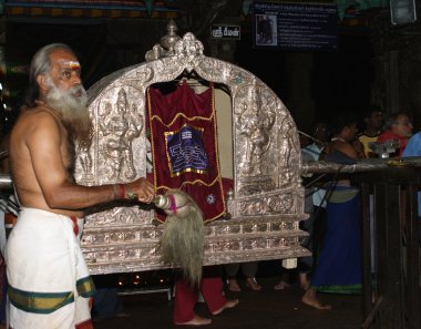 bir hindu Tapınağı meenakshi madurai, tamil nadu, içinde dinsel tören