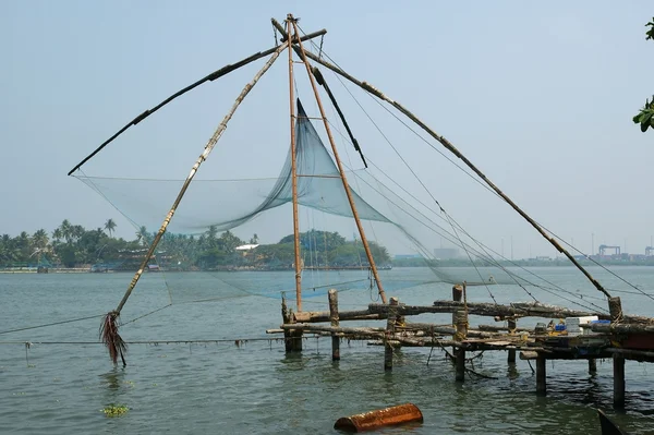 Čínské rybářské sítě, cochin, Jižní Indie — Stock fotografie