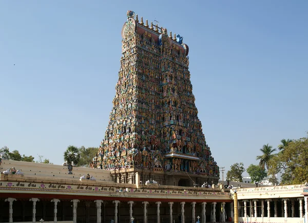 Εσωτερικό του Μίνακσι ινδουιστικό ναό στο Μαντουράι, Νότια Ινδία — Φωτογραφία Αρχείου