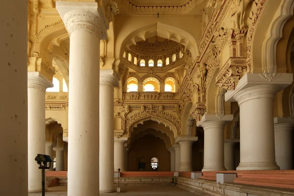 Thirumalai nayakkar mahal palace complejo, south india — Foto de Stock