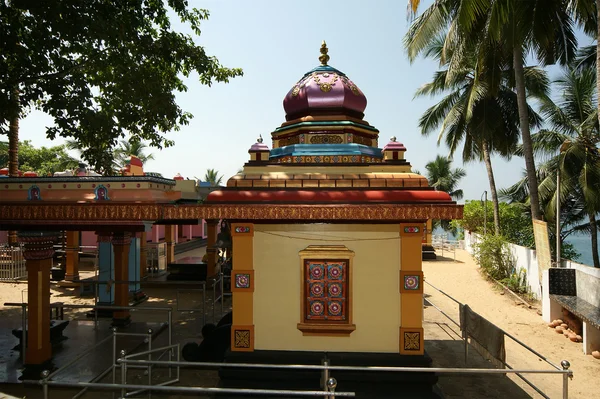 传统的印度寺庙，南印度喀拉拉邦 — 图库照片