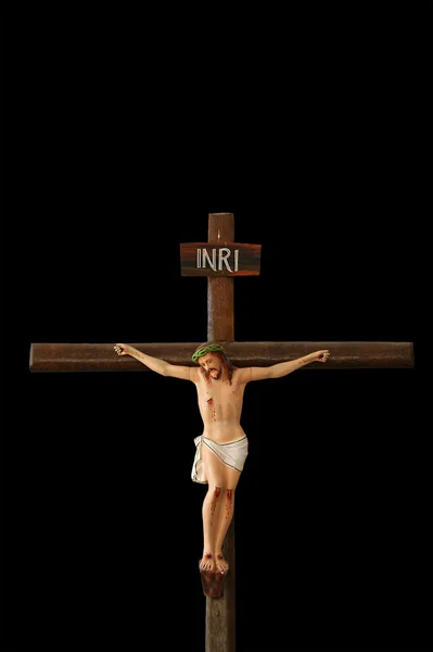 Crocifissione di Gesù, isolata sul nero — Foto Stock