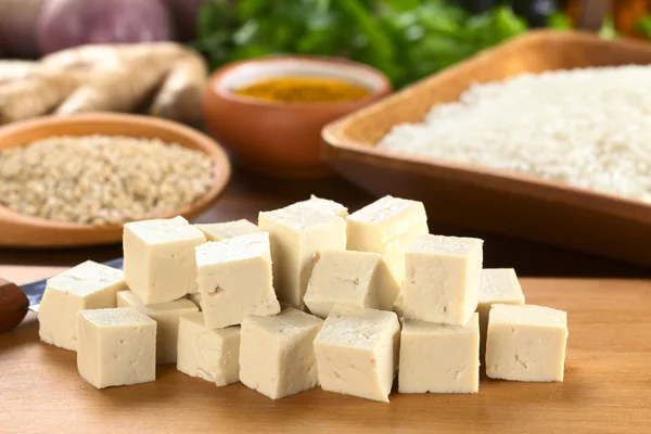 Tofu surowej pokrojonej w kostkę — Zdjęcie stockowe