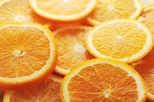 背景所作的多汁的橙子 — 图库照片