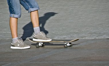 Skateboard clipart