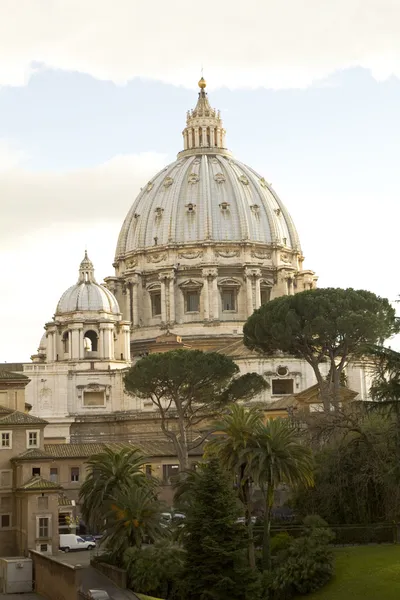 Cupola of St. Peter's Basilica — Stock Photo, Image