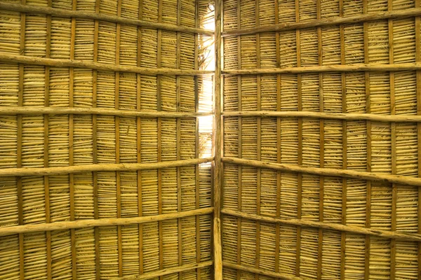 Rustieke dak van palm amn hout — Stockfoto