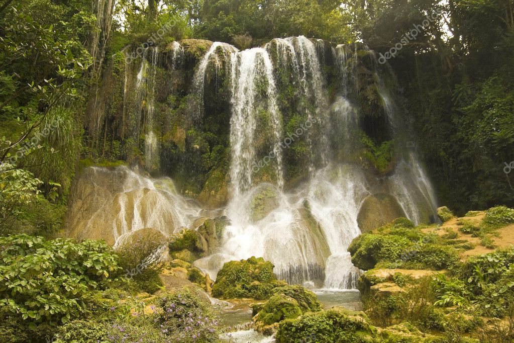 El Nicho Falls, Sierra de Trinidad, Cuba скачать