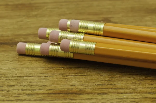 Żółty ołówek — Zdjęcie stockowe