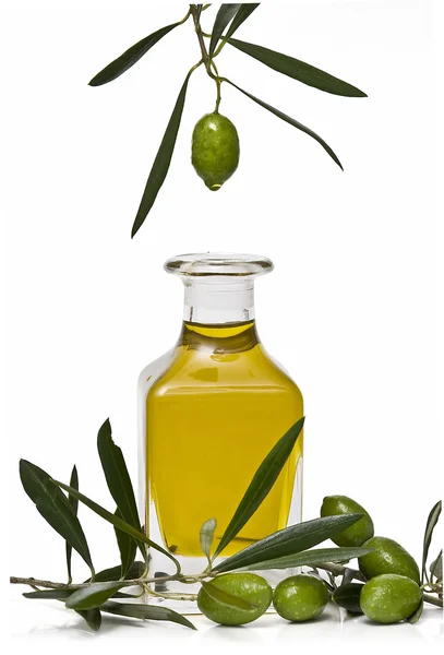 Upuszczanie oliwy z oliwek. — Zdjęcie stockowe