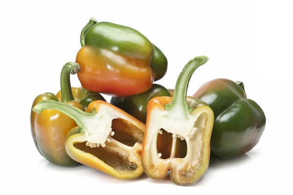 Peppers and two halves. — Stock Photo, Image