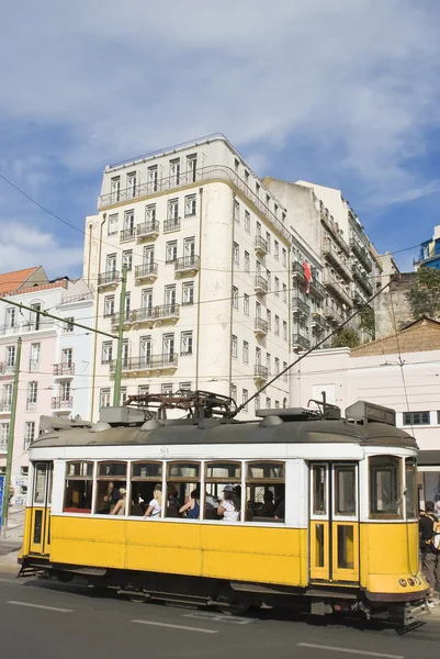 Spårvagn i Lissabon. — Stockfoto