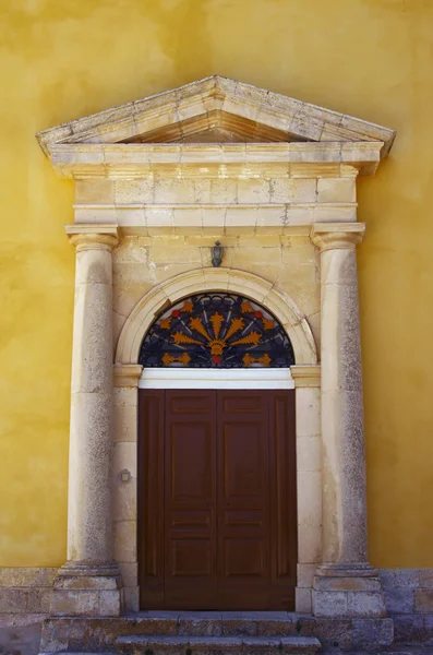 Brama do kościoła w wyspa zakynthos — Zdjęcie stockowe