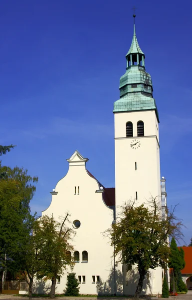 Torre de la pequeña iglesia — Foto de Stock