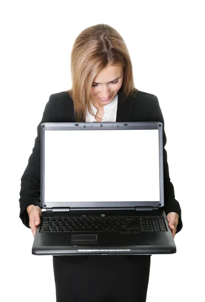 Geschäftsfrau schaut auf Laptop-Computer — Stockfoto