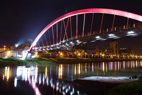 Puente por la noche en Taipei —  Fotos de Stock