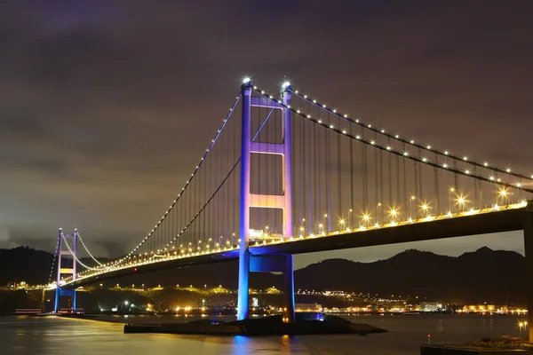 Escena nocturna del puente Tsing Ma — Foto de Stock