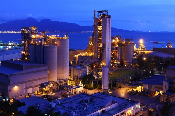 Cement factory at night — Stock Photo, Image