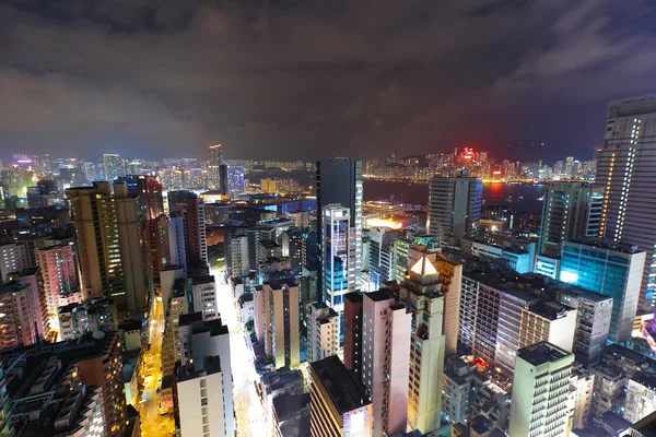 Hong kong mit dem Bau in der Nacht — Stockfoto