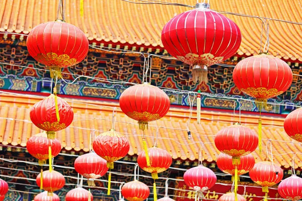 Oosterse lantaarns voor Aziatische tempel — Stockfoto