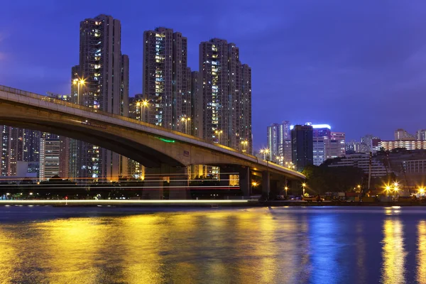 Puente sobre el mar en Hong Kong — Foto de Stock