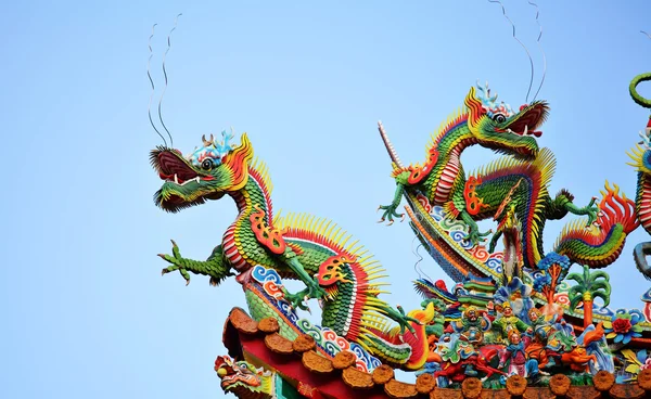 Temple asiatique dragon — Photo