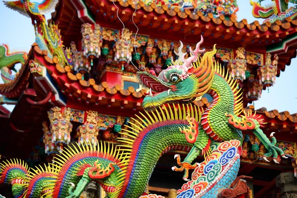 Asiatiska tempel dragon — Stockfoto