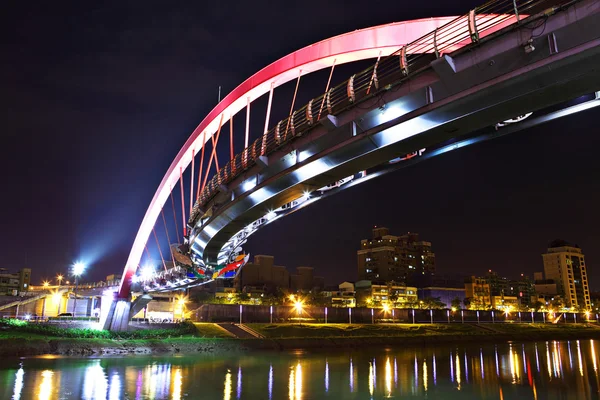 Puente por la noche en Taipei — Foto de Stock