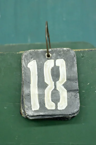 Zahlenschild, achtzehn — Stockfoto