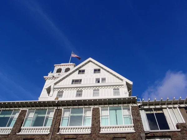 Närbild av historiska claremont hotel — Stockfoto
