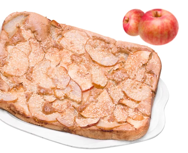 Hausgemachter Apfelkuchen auf Teller lizenzfreie Stockfotos