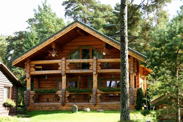 A fából készült ház Stock Kép