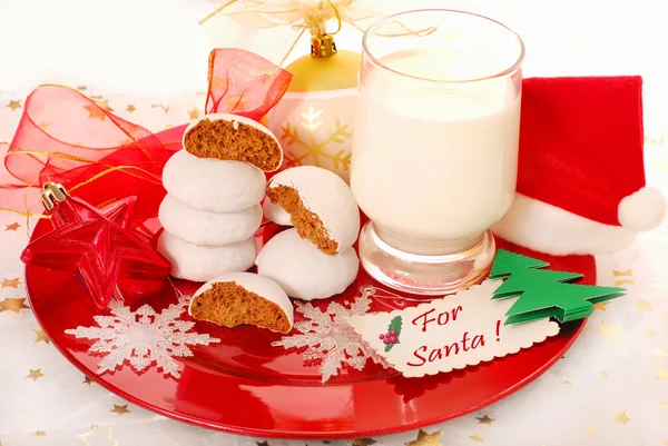 Melk og kjeks til julenissen – stockfoto