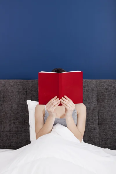 Time to read — Stock Photo, Image