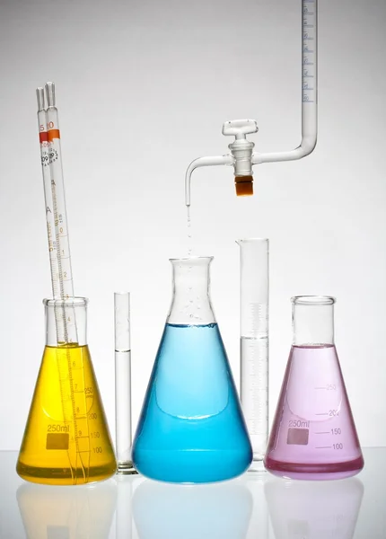 Laboratóriumi üvegeszközök — Stock Fotó