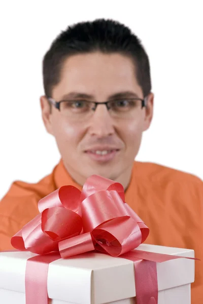 Человек с подарком — стоковое фото
