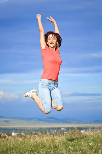 Kobieta skoków — Zdjęcie stockowe