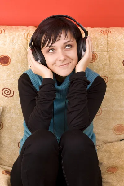Γυναίκα με ακουστικά — Φωτογραφία Αρχείου
