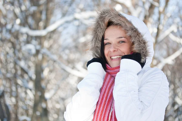 Vackra vinter kvinna — Stockfoto