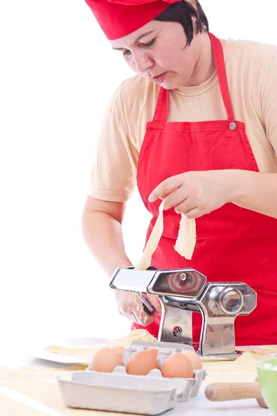 Mujer haciendo pasta — Foto de Stock