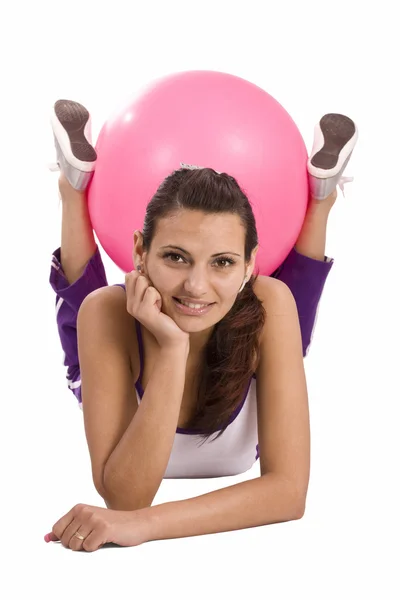 Donna con palla fitness — Foto Stock