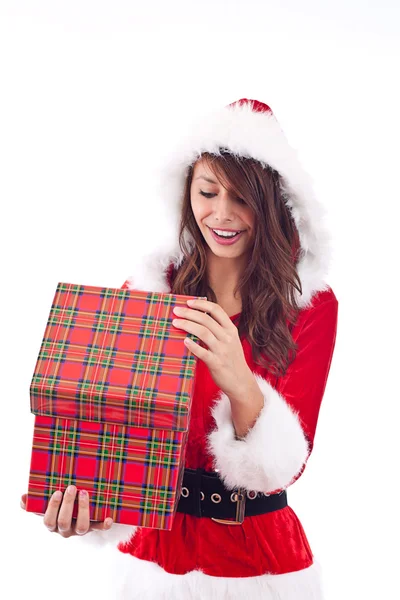 Miss Santa a abrir uma caixa de presente — Fotografia de Stock
