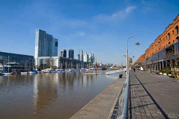 Puerto Madero in Buenos Aires — Stockfoto