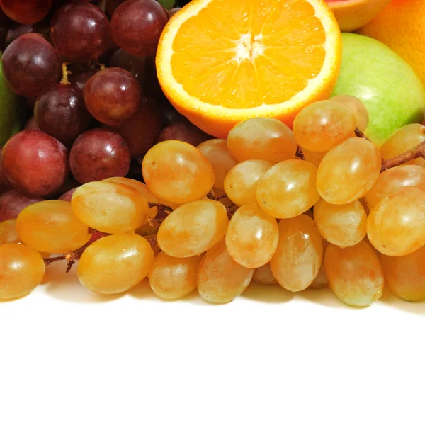 Frutta e verdura isolate su un bianco — Foto Stock