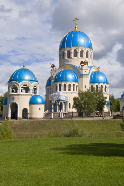 Iglesia ortodoxa rusa moderna — Foto de Stock