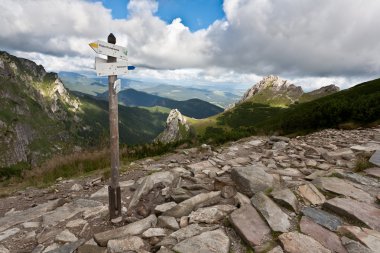 tatras işaretleri.