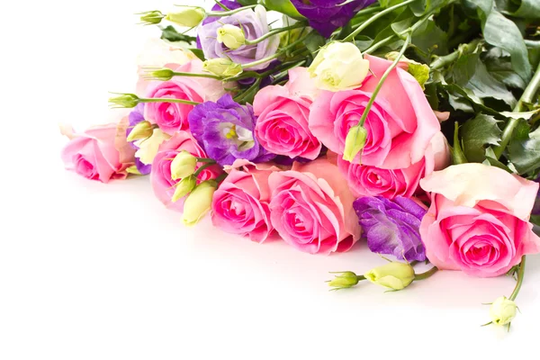 Belo buquê brilhante de rosas — Fotografia de Stock