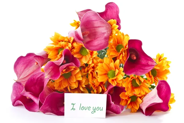 Bouquet von Calla-Lilien und orangen Chrysanthemen — Stockfoto