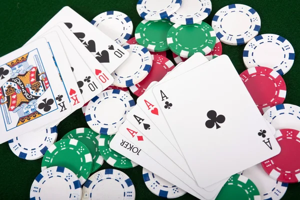 Jouer au poker — Photo