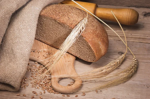 Bread and ears — Stock Photo, Image